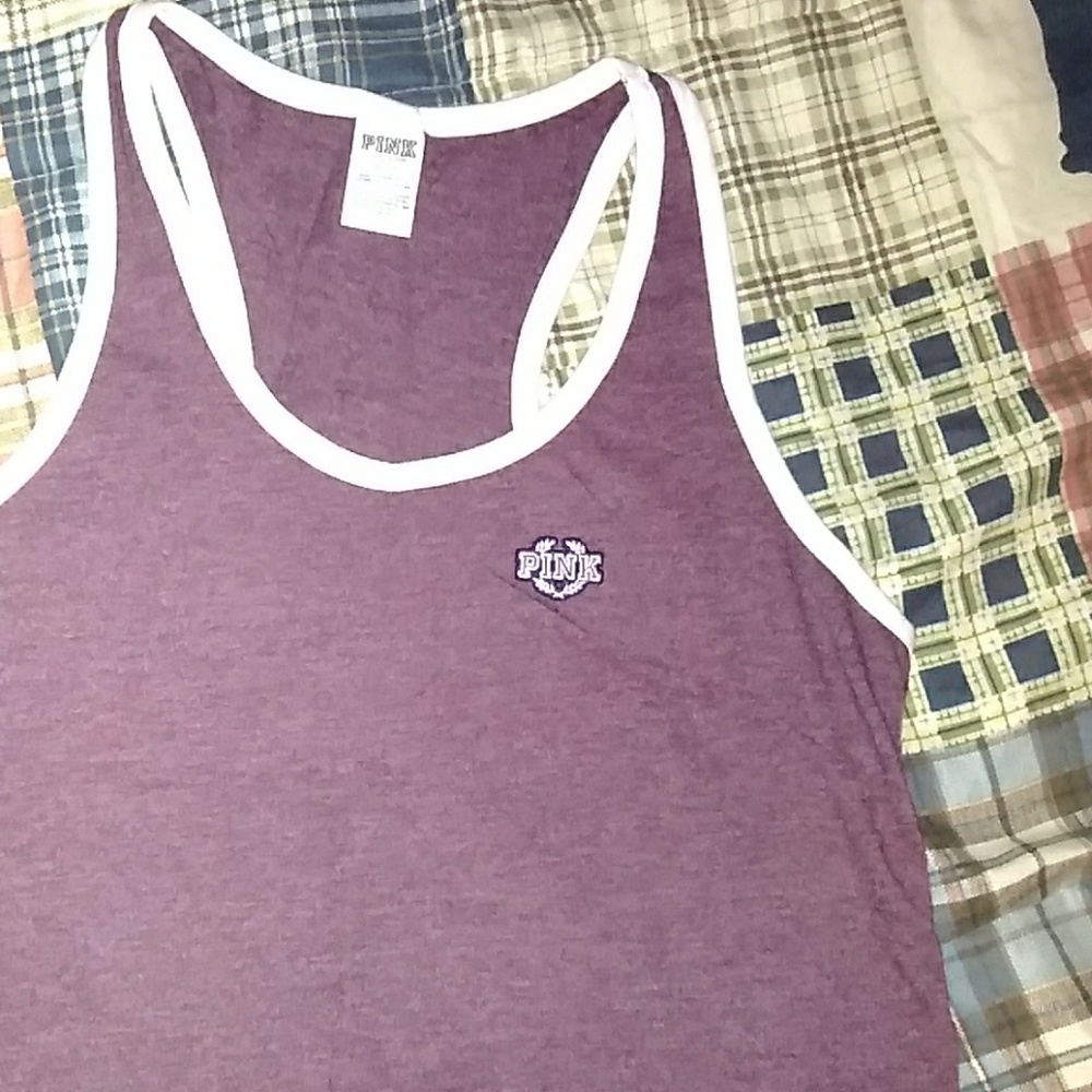 Vs pink tank